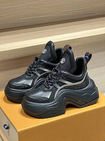Louis Vuitton Thick-soled height-increasing sneakers 03