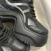Louis Vuitton Thick-soled height-increasing sneakers 03 - 6