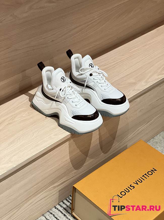 Louis Vuitton Thick-soled height-increasing sneakers 01 - 1