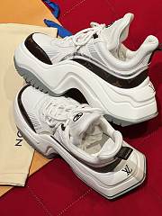 Louis Vuitton Thick-soled height-increasing sneakers 01 - 3