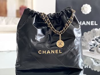 Chanel 22 Handbag Shiny Calfskin & Gold-Tone Metal Black AS3261