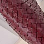 Bottega Veneta Large Hop Intrecciato suede shoulder bag burgundy - 3