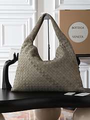Bottega Veneta Large Hop Intrecciato suede shoulder bag Cypress - 3