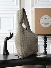 Bottega Veneta Large Hop Intrecciato suede shoulder bag Cypress - 4