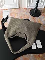 Bottega Veneta Large Hop Intrecciato suede shoulder bag Cypress - 2