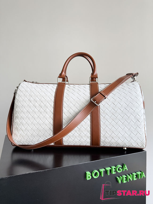 Bottega Veneta Medium Intrecciato Duffle Bag In White - 1
