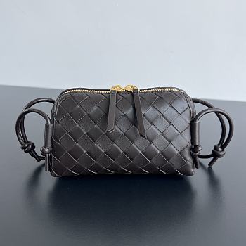 Bottega Veneta Concert Pouch Intrecciato nappa leather fondant