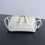Bottega Veneta Concert Pouch Intrecciato nappa leather Sea salt - 1