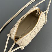 Bottega Veneta Concert Pouch Intrecciato nappa leather beige - 6