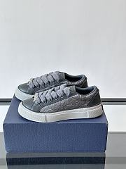 Dior B33 Sneakers offers a fresh 05 - 6