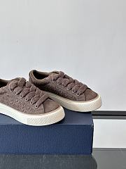 Dior B33 Sneakers offers a fresh 01 - 3