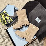 Prada buttoned sleeve platform ankle boots beige - 4