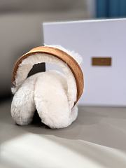 UGG Embroidery Earmuff 01 - 3