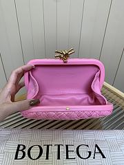 Bottega Veneta Knot Padded Intreccio Pink - 5