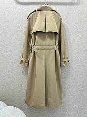 Dior trench coat features a lapel and belt 02 - 6