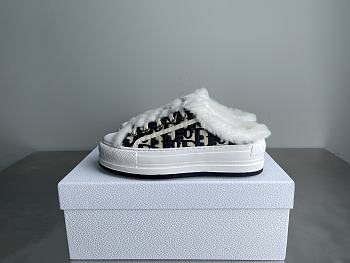 Dior Walk'n'Dior Lambskin Round Toe Platform Closed-Toe Slippers 02