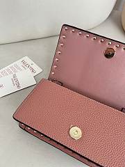 Valentino Garavani Rockstud Chain Wallet 07 - 3