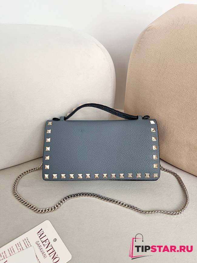 Valentino Garavani Rockstud Chain Wallet 05 - 1