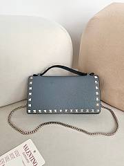 Valentino Garavani Rockstud Chain Wallet 05 - 1