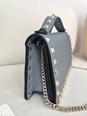 Valentino Garavani Rockstud Chain Wallet 05 - 5