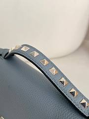 Valentino Garavani Rockstud Chain Wallet 05 - 3