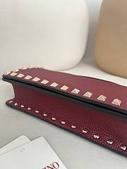 Valentino Garavani Rockstud Chain Wallet 01 - 2
