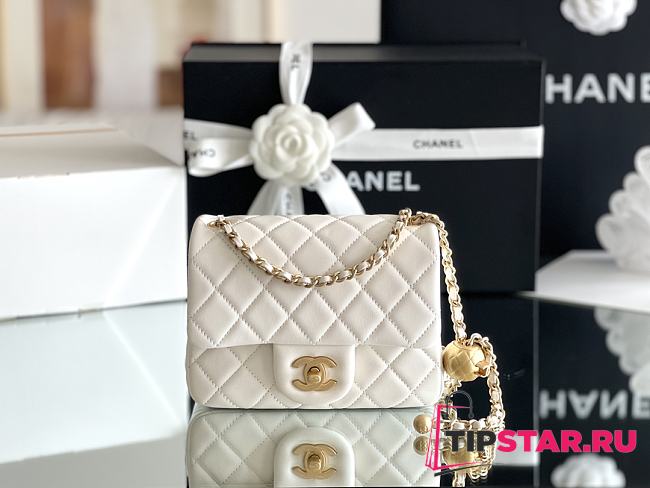 Chanel Lambskin Flap Bag In White - 1