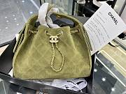 Chanel Small 25 handbag Wool tweed Green - 1