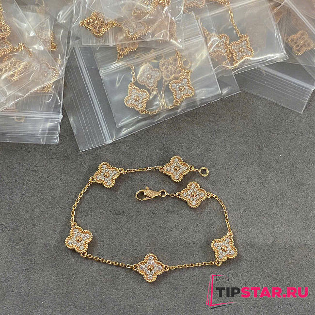 Van Cleef & Arpels Vintage Alhambra Bracelet In Gold - 1