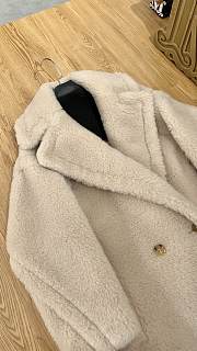 Max Mara Teddy Bear Coat Vanilla color - 4