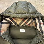 Burberry Stand-collar hooded down jacket green - 5
