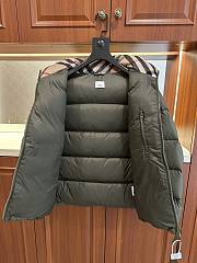 Burberry Stand-collar hooded down jacket green - 2