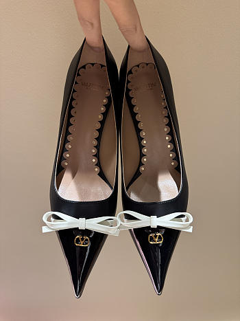 Valentino Garavani VLogo Signature High Heels In Black