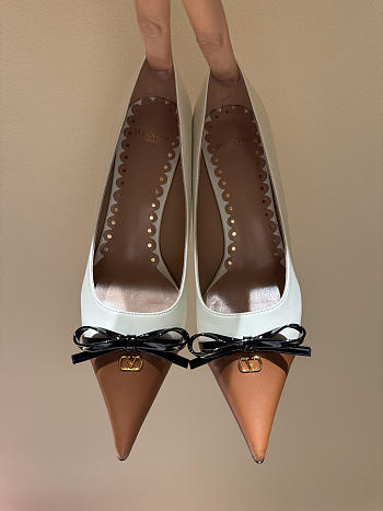Valentino Garavani VLogo Signature High Heels In Brown