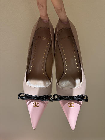 Valentino Garavani VLogo Signature High Heels In Pink