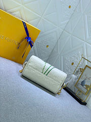 Louis Vuitton Speedy Bandoulière 20 Monogram Quartz Flower Marquetry - 3