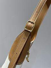 Loro Piana Small Bobbin Bag Calfskin White with Bran Color - 2