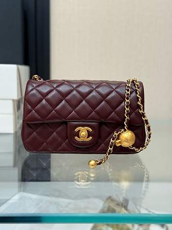Chanel Classic Flap Bag Lambskin Burgundy Size 20x13x8 cm