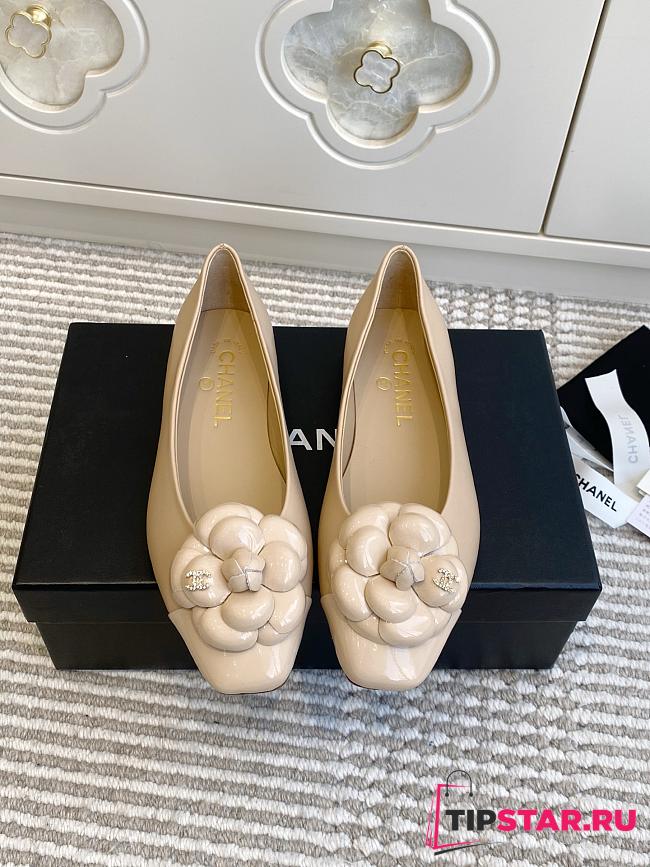 Chanel Camellia Flat Shoes In Beige - 1