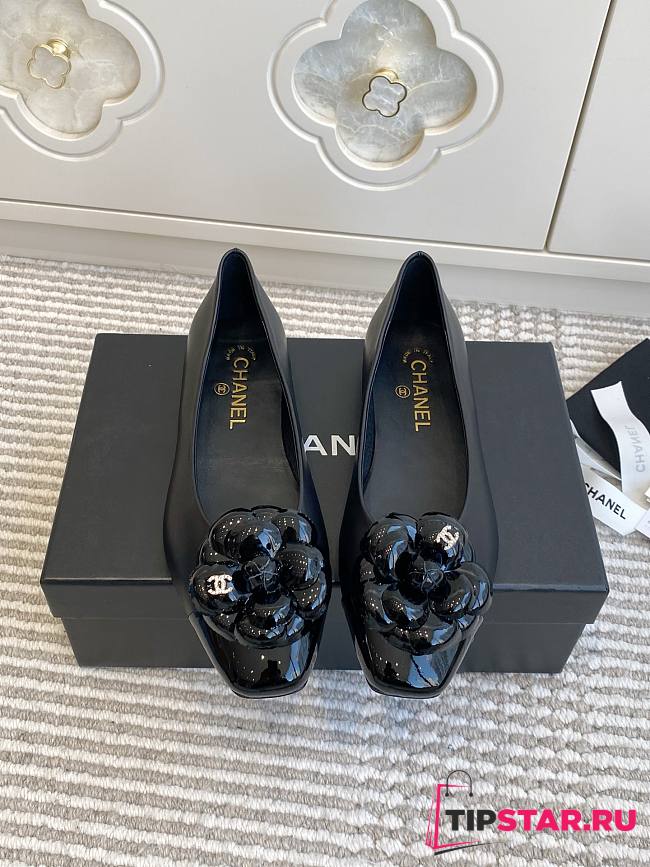 Chanel Camellia Flat Shoes In Black - 1