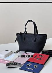 Fendi Noir Mini Beryl Tote Bag Black - 2