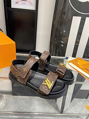 Louis Vuitton LV Sunset Flat Comfort Sandal 02 - 1