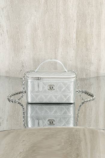 Chanel New Chain Handle Long Box Size 17x9.5x8 cm