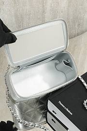 Chanel New Chain Handle Long Box Size 17x9.5x8 cm - 6