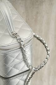 Chanel New Chain Handle Long Box Size 17x9.5x8 cm - 5