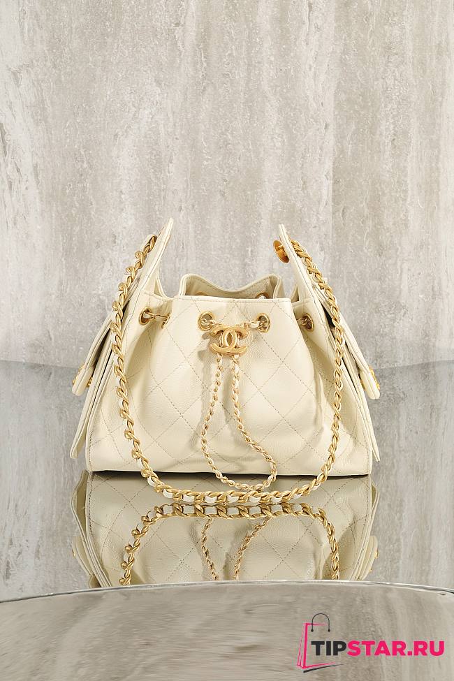 Chanel 25s hobo bag caviar leather in white - 1