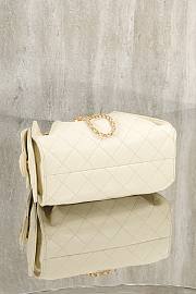 Chanel 25s hobo bag caviar leather in white - 6
