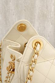 Chanel 25s hobo bag caviar leather in white - 5