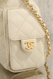 Chanel 25s hobo bag caviar leather in white - 3