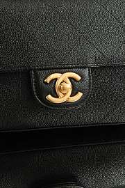 Chanel Leather flap bag gold hardware in black - 5
